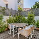 Apartment Cute In Center By Lovelystay