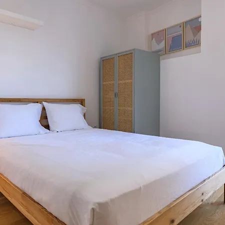 Cute In City Center By Lovelystay Apartment